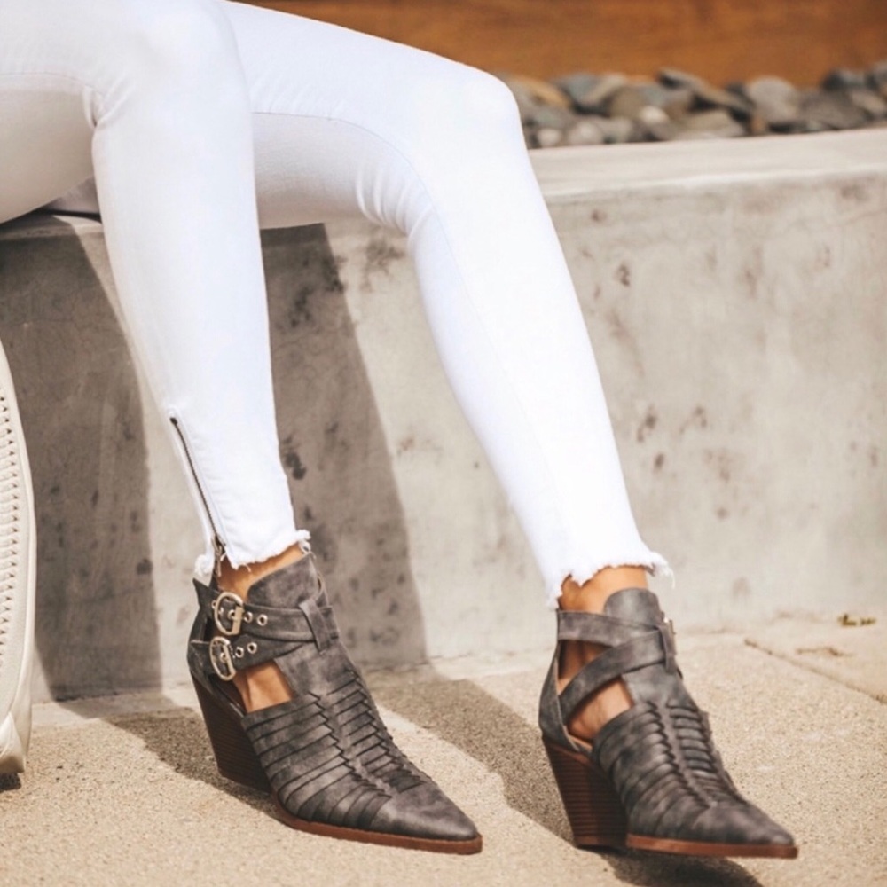 WOVEN BUCKLE BOOTIE - Picture 3 of 7